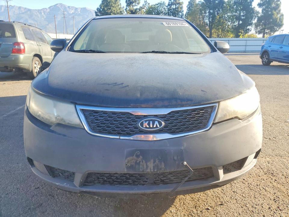 2012 Kia Forte VIN KNAFU4A23C5607083 COPART salvage auction — MINOR DENT/SCRATCHES, Ca - Cert Of Title-Salvaged, sold $325 on 2026-07-14 (photo 5)