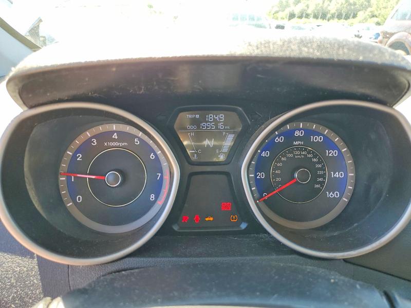 2013 Hyundai Elantra VIN KMHDH4AE9DU564624 COPART salvage auction — MINOR DENT/SCRATCHES, KY - CERT OF TITLE-SALVAGE (P), sold $125 on 2026-07-30 (photo 9)