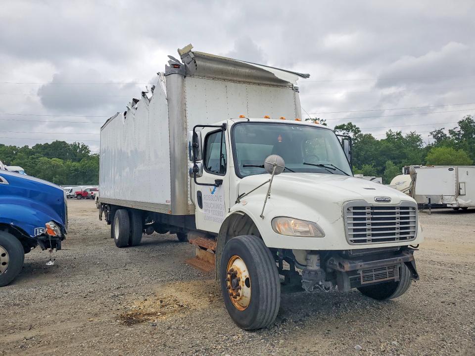 2015 Freightliner All other VIN 3ALACXDT3FDGA5240 COPART salvage auction — ROOF, NJ - CERTIFICATE OF TITLE, sold $3,950 on 2026-07-30 (photo 4)