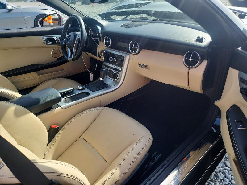 2013 Mercedes-benz Slk-klasse VIN WDDPK4HA3DF058528 COPART salvage auction — FRONT END, FL - CERT OF TITLE SLVG REBUILDABLE, sold $15 on 2026-07-31 (photo 8)