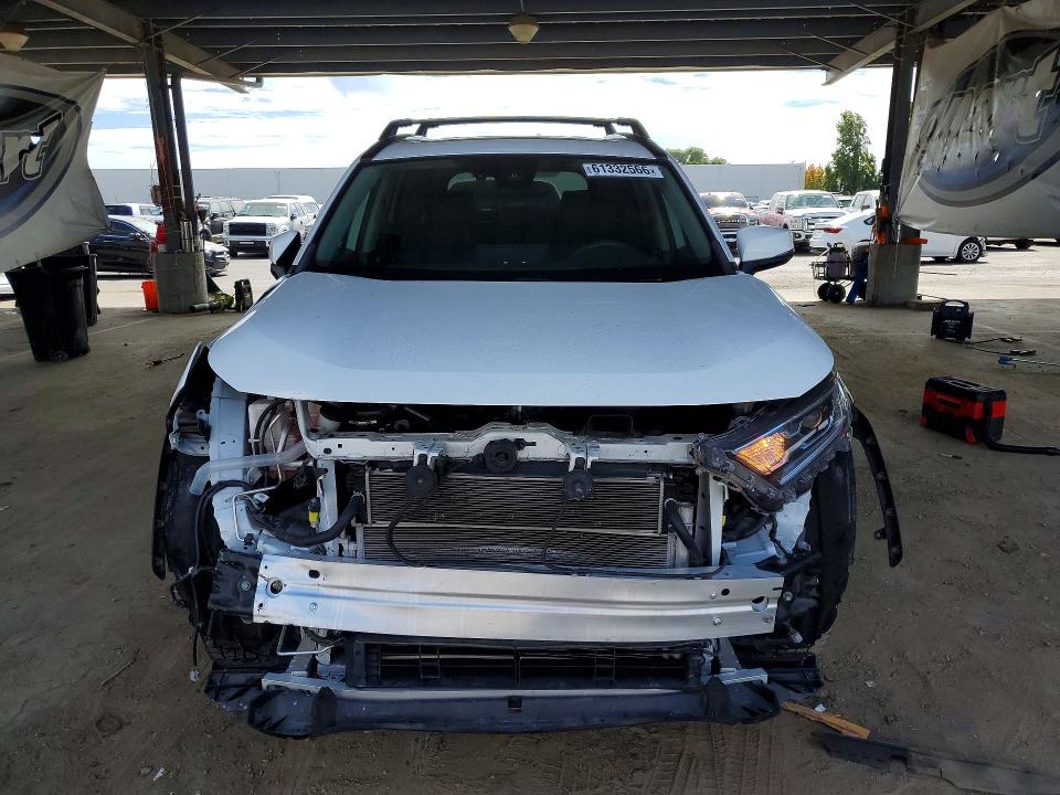2021 Toyota Rav 4 VIN 2T3R6RFV3MW013498 COPART salvage auction — FRONT END, Ca - Salvage Certificate, sold $8,200 on 2026-07-30 (photo 5)