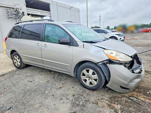 2007 Toyota Sienna VIN 5TDZK23C17S070715 COPART salvage auction — FRONT END, VA - CERT OF TITLE - SALVAGE, sold $1,200 on 2026-07-29 (photo 4)