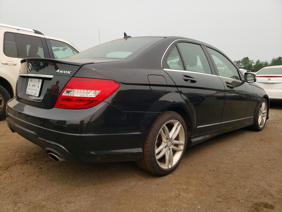 2013 Mercedes-benz C-klasse VIN WDDGF8AB8DR299661 COPART salvage auction — MINOR DENT/SCRATCHES, Ct - Certificate Of Title, sold $1,450 on 2026-07-28 (photo 3)