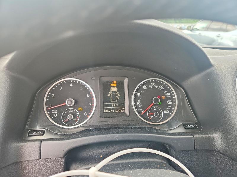 2017 Volkswagen Tiguan VIN WVGUV7AX4HW506569 COPART salvage auction — MINOR DENT/SCRATCHES, CT - CERTIFICATE OF TITLE, sold $2,250 on 2026-07-28 (photo 9)