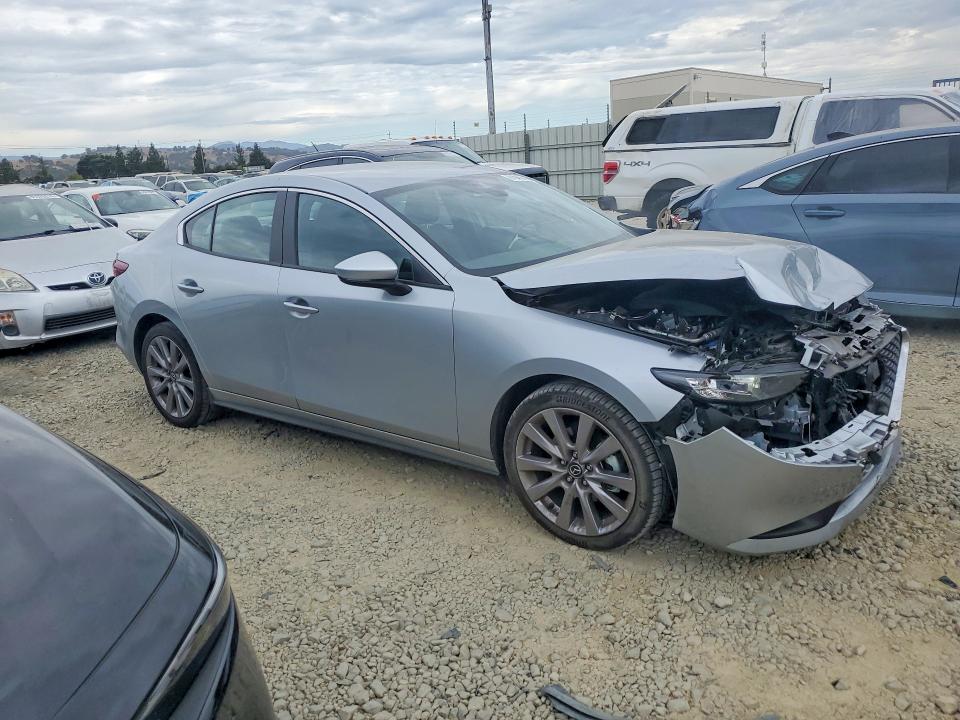 2021 Mazda 3 VIN JM1BPBBL4M1327637 COPART salvage auction — FRONT END, Ca - Salvage Certificate, sold $3,050 on 2026-07-21 (photo 4)