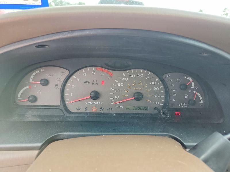 2004 Toyota Sequoia VIN 5TDZT34A64S225187 COPART salvage auction — MINOR DENT/SCRATCHES, TX - CERTIFICATE OF TITLE, sold $1,350 on 2026-07-14 (photo 9)