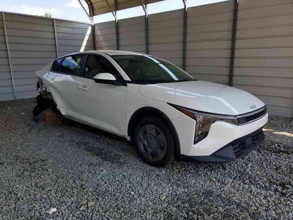 2025 Kia K4 VIN 3KPFT4DEXSE142414 COPART salvage auction — REAR END, Sc - Certificate Of Title, sold $7,200 on 2026-08-20 (photo 4)