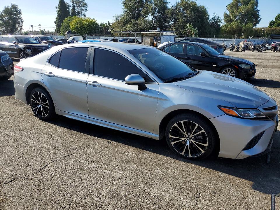 2019 Toyota Camry VIN 4T1B11HK2KU805166 COPART salvage auction — MINOR DENT/SCRATCHES, CA - DIS/DLR/EXP ONLY CLEAN TITLE (P), sold $8,000 on 2026-07-31 (photo 4)