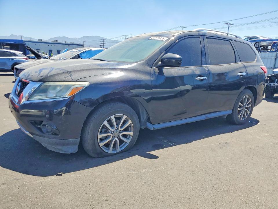 2016 Nissan Pathfinder VIN 5N1AR2MN3GC660288 COPART salvage auction — MINOR DENT/SCRATCHES, Ca - Dis/Dlr/Exp Only Clean Title, sold $850 on 2026-07-27 (photo 1)