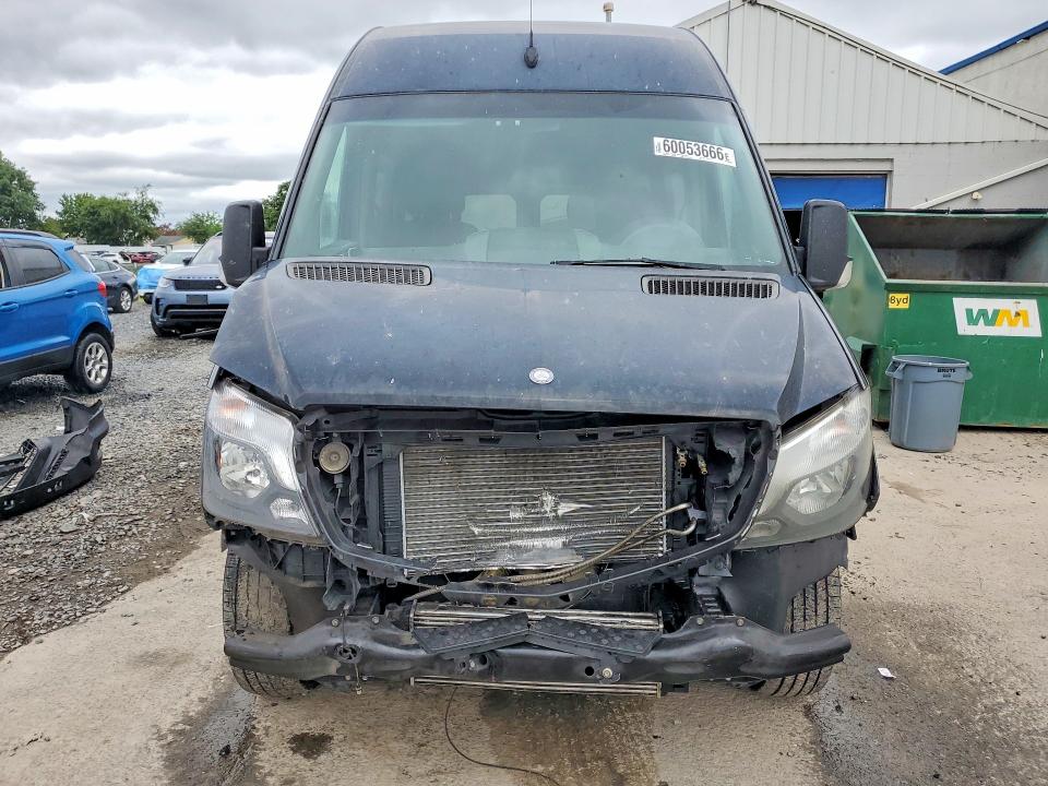 2014 Mercedes-benz Sprinter VIN WDZPE8CC2E5940377 COPART salvage auction — FRONT END, Nj - Cert Of Title-Salvage, sold $1,550 on 2026-08-14 (photo 5)