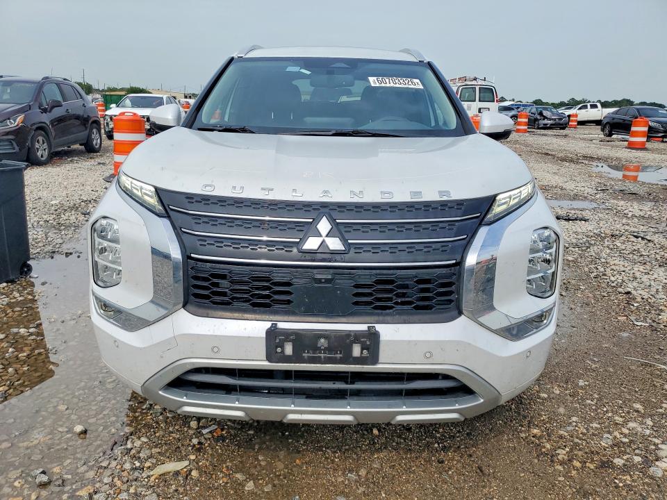 2022 Mitsubishi Outlander VIN JA4J3VA88NZ059405 COPART salvage auction — REAR END, TX - SALVAGE VEHICLE TITLE, sold $4,000 on 2026-07-30 (photo 5)