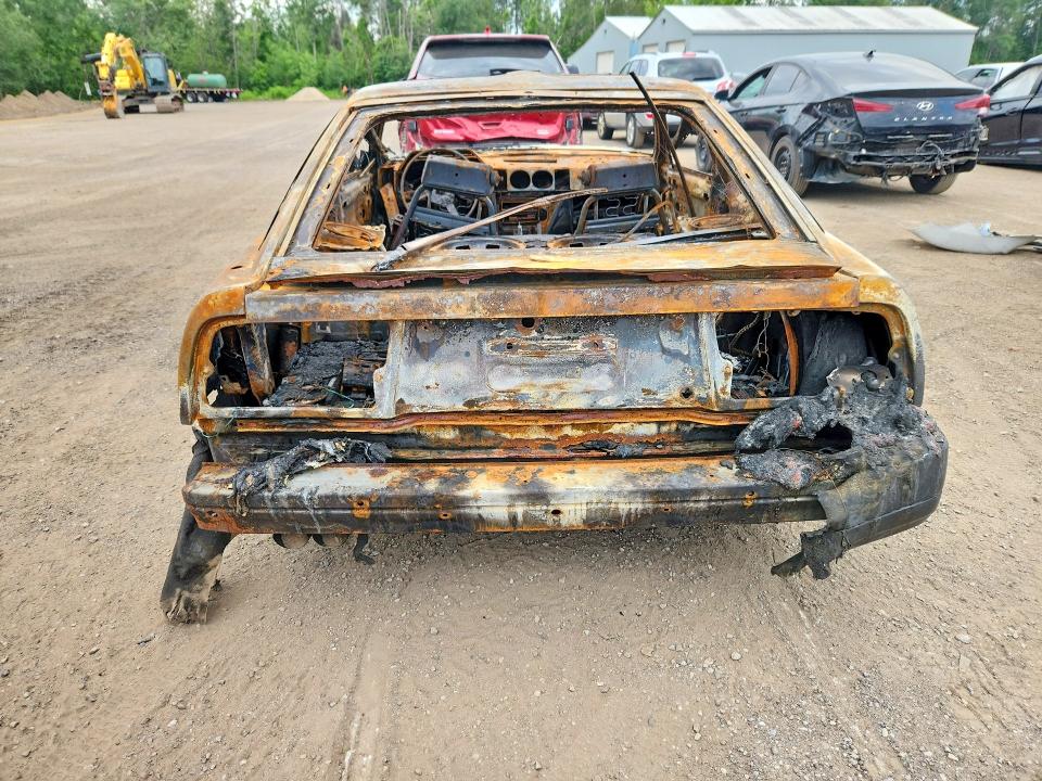 1986 Nissan 300zx VIN JN1CZ14S9GX105693 COPART salvage auction — BURN, On - Permit Irrepairable, sold $175 on 2026-07-28 (photo 6)