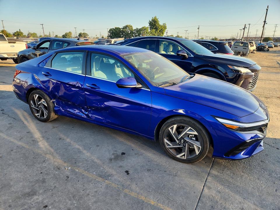 2025 Hyundai Elantra VIN KMHLS4DG3SU032597 COPART salvage auction — SIDE, Fl - Cert Of Title Slvg Rebuildable, sold $7,700 on 2026-07-29 (photo 4)