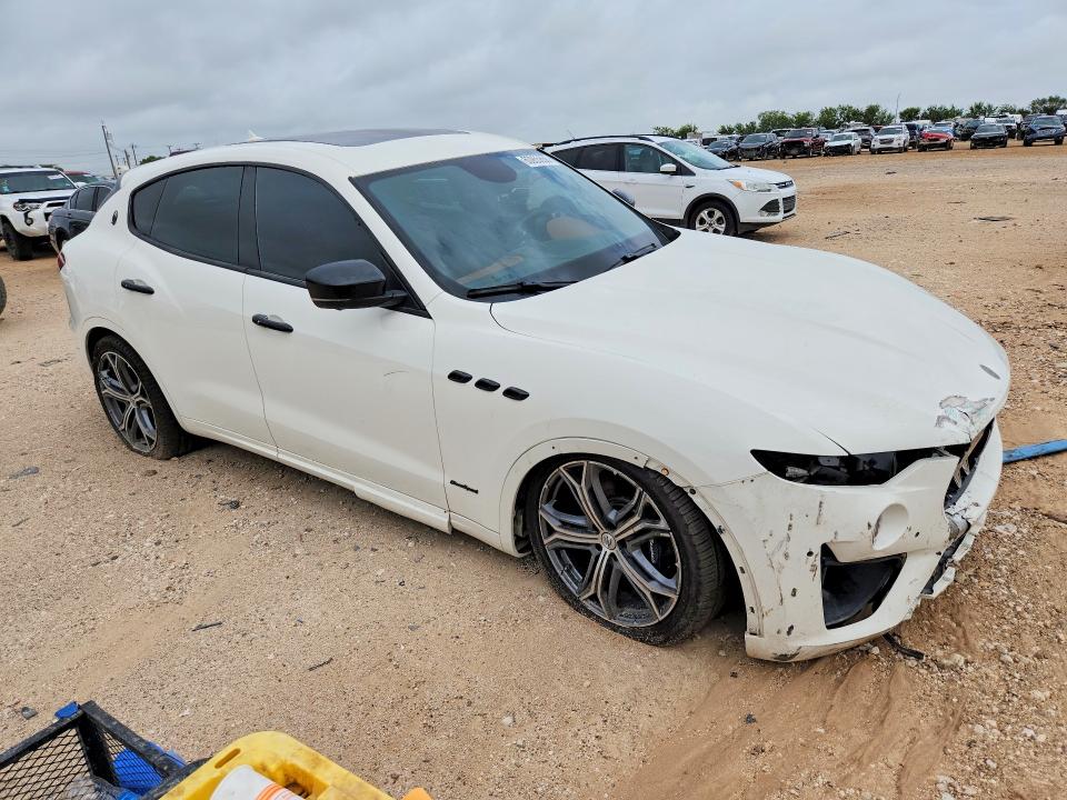 2021 Maserati Levante VIN ZN661YUAXMX359666 COPART salvage auction — FRONT END, Tx - Cert Of Title-Rebuilt Salvage (P), sold $6,200 on 2026-08-20 (photo 4)