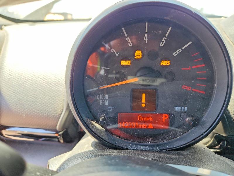 2016 Mini Cooper VIN WMWZC3C54GWT08834 COPART salvage auction — SIDE, Ca - Dis/Dlr/Exp Only Clean Title, sold $1,400 on 2026-08-12 (photo 9)