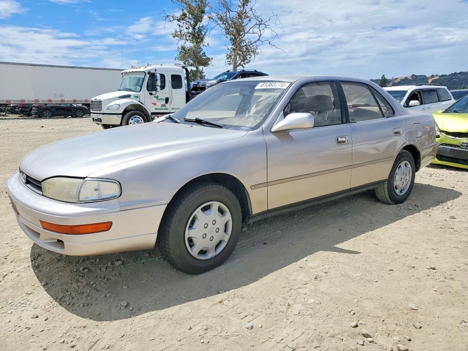 1994 Toyota Camry VIN JT2SK12E4R0268167 COPART salvage auction — MINOR DENT/SCRATCHES, CA - DLR/DIS/EXP ONLY SALVAGE TITLE, sold $1,200 on 2026-07-23 (photo 1)