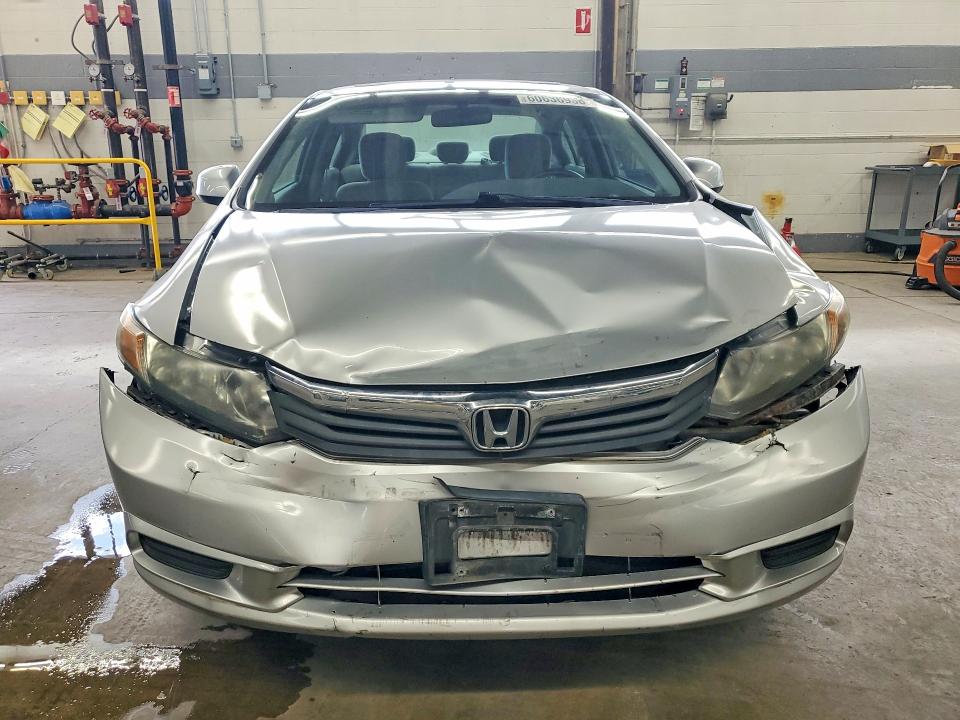 2012 Honda Civic VIN 2HGFB2F81CH519752 COPART salvage auction — ALL OVER, IL - CERTIFICATE OF TITLE, sold $525 on 2026-07-18 (photo 5)