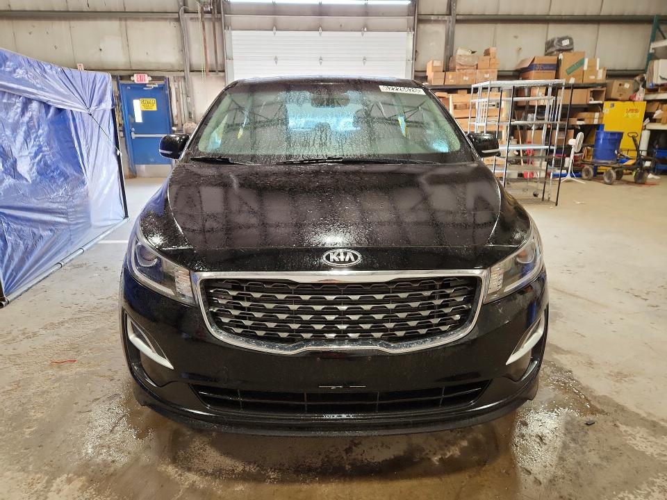 2021 Kia SEDONA VIN KNDMB5C10M6675122 COPART salvage auction — MINOR DENT/SCRATCHES, ON - PERMIT NO BRAND - UNFIT (P), sold $15,450 on 2026-08-19 (photo 5)
