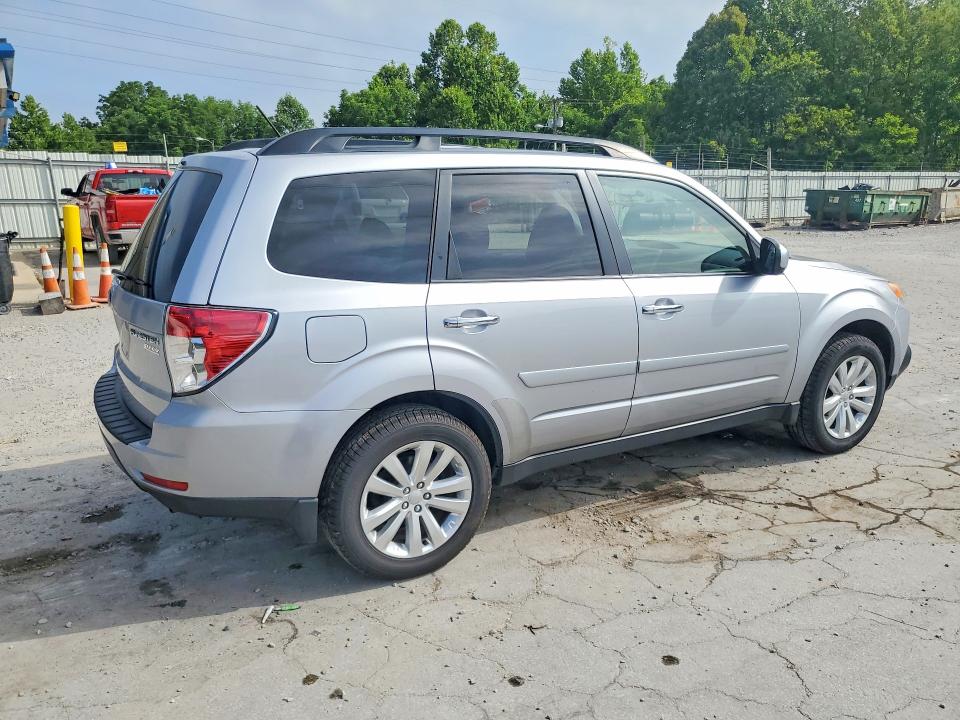 2013 Subaru Forester VIN JF2SHADC0DH417154 COPART salvage auction — FRONT END, Wv - Salvage Certificate, sold $650 on 2026-07-16 (photo 3)