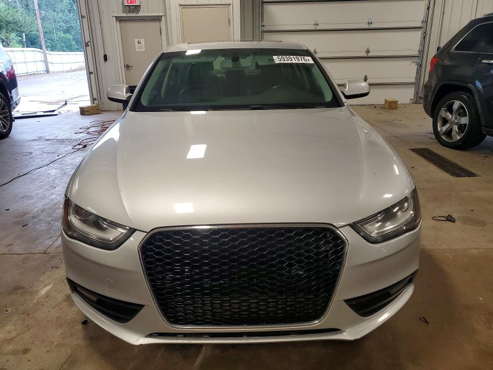 2013 Audi A4 VIN WAUBFAFLXDN011768 COPART salvage auction — MINOR DENT/SCRATCHES, Mn - Certificate Of Title, sold $825 on 2026-07-16 (photo 5)