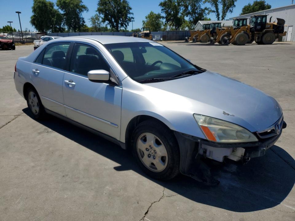 2006 Honda Accord VIN JHMCM56466C008697 COPART salvage auction — FRONT END, Ca - Salvage Certificate, sold $600 on 2026-07-27 (photo 4)