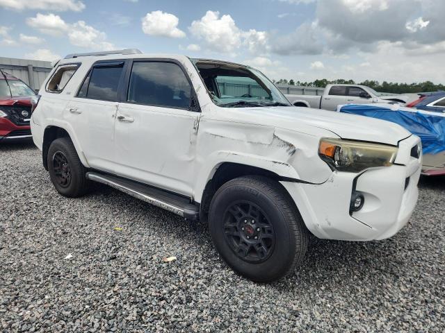 2014 Toyota 4runner VIN JTEBU5JR0E5164944 COPART salvage auction — SIDE, Salvage Title, sold $7,500 on 2026-07-24 (photo 4)