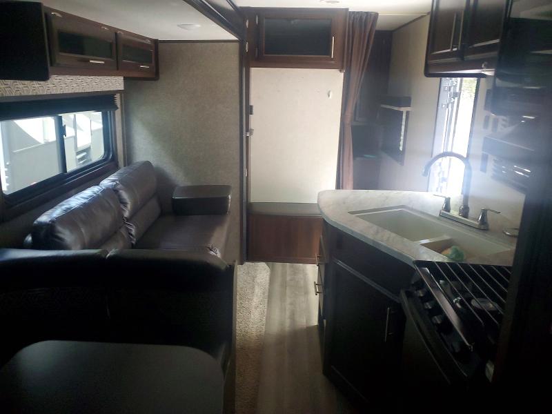 2019 Jayco Jay flight VIN 1UJBJ0BR2K17X0084 COPART salvage auction — SIDE, AL - CERT OF TITLE-SALVAGE TITLE, sold $5,000 on 2026-10-01 (photo 5)