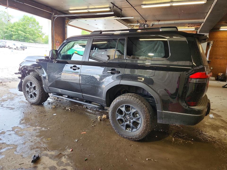 2025 Lexus Gx VIN JTJTBCDX6S5063302 COPART salvage auction — FRONT END, Salvage Title, sold $46,500 on 2026-08-20 (photo 2)