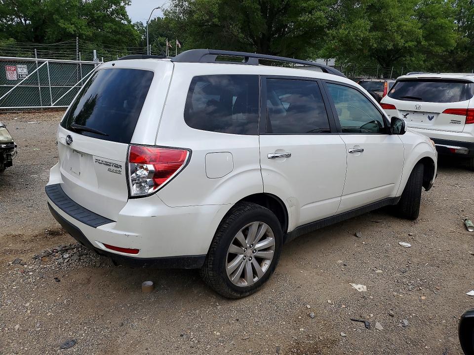 2012 Subaru Forester VIN JF2SHADC7CH427808 COPART salvage auction — UNDERCARRIAGE, Dc - Certificate Of Title, sold $175 on 2026-07-30 (photo 3)