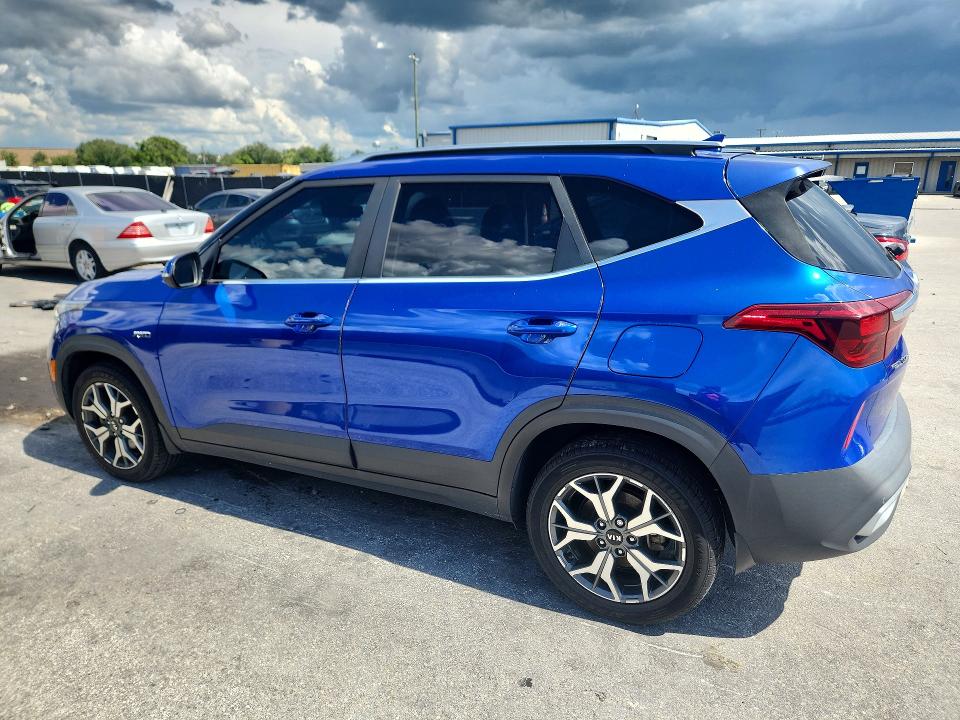 2021 Kia Seltos VIN KNDERCAA8M7088328 COPART salvage auction — MINOR DENT/SCRATCHES, FL - CERTIFICATE OF TITLE, sold $5,500 on 2026-07-14 (photo 2)