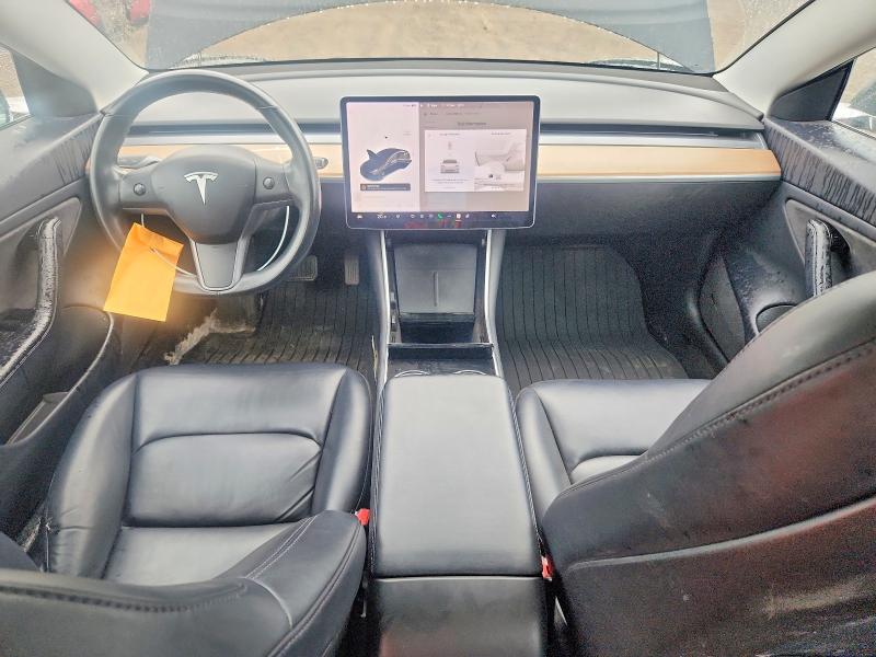 2018 Tesla Model 3 VIN 5YJ3E1EA7JF095617 COPART salvage auction — MINOR DENT/SCRATCHES, Qc - Aucune Mention, sold $9,300 on 2026-07-29 (photo 8)