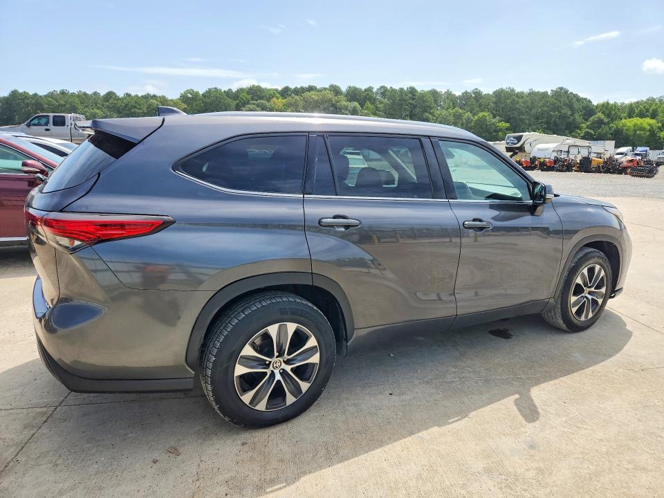 2020 Toyota Highlander VIN 5TDGZRAHXLS007410 COPART salvage auction — NORMAL WEAR, LA - CERTIFICATE OF TITLE, sold $3,300 on 2026-07-24 (photo 3)