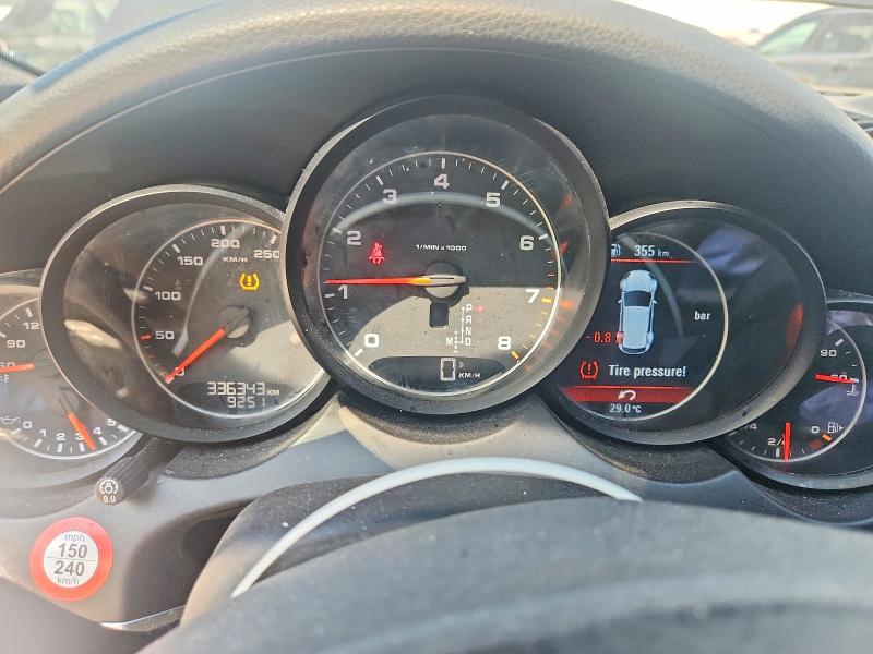 2014 Porsche Cayenne VIN WP1AA2A22ELA93878 COPART salvage auction — SIDE, On - Permit No Brand - Unfit, sold $2,150 on 2026-08-18 (photo 9)