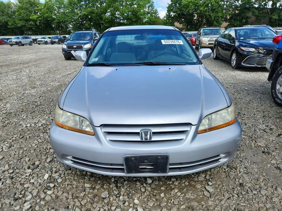 2002 Honda Accord VIN 1HGCG16492A081491 COPART salvage auction — MINOR DENT/SCRATCHES, MA - CERTIFICATE OF TITLE, sold $375 on 2026-07-10 (photo 5)