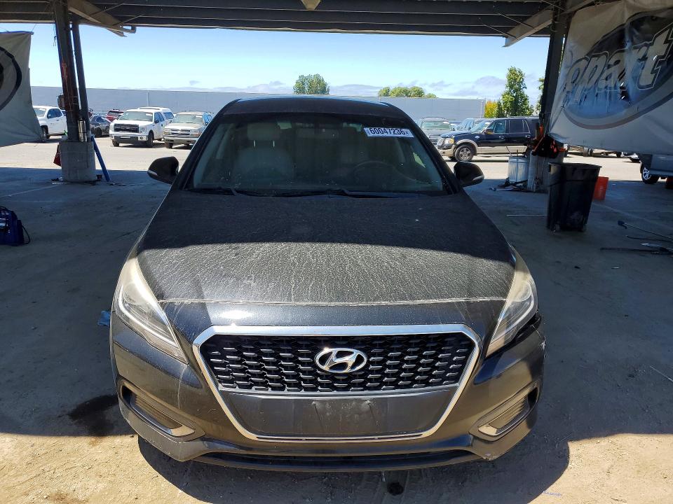 2017 Hyundai Sonata VIN KMHE34L3XHA064476 COPART salvage auction — FRONT END, Ca - Dis/Dlr/Exp Only Clean Title (P), sold $2,975 on 2026-07-24 (photo 5)