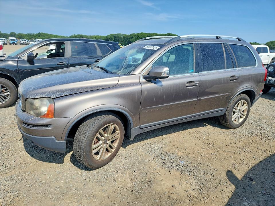 2011 Volvo Xc90 VIN YV4952CZ4B1581785 COPART salvage auction — MINOR DENT/SCRATCHES, Ma - Cert Of Title-Reconstrctd Coll, sold $450 on 2026-07-15 (photo 1)
