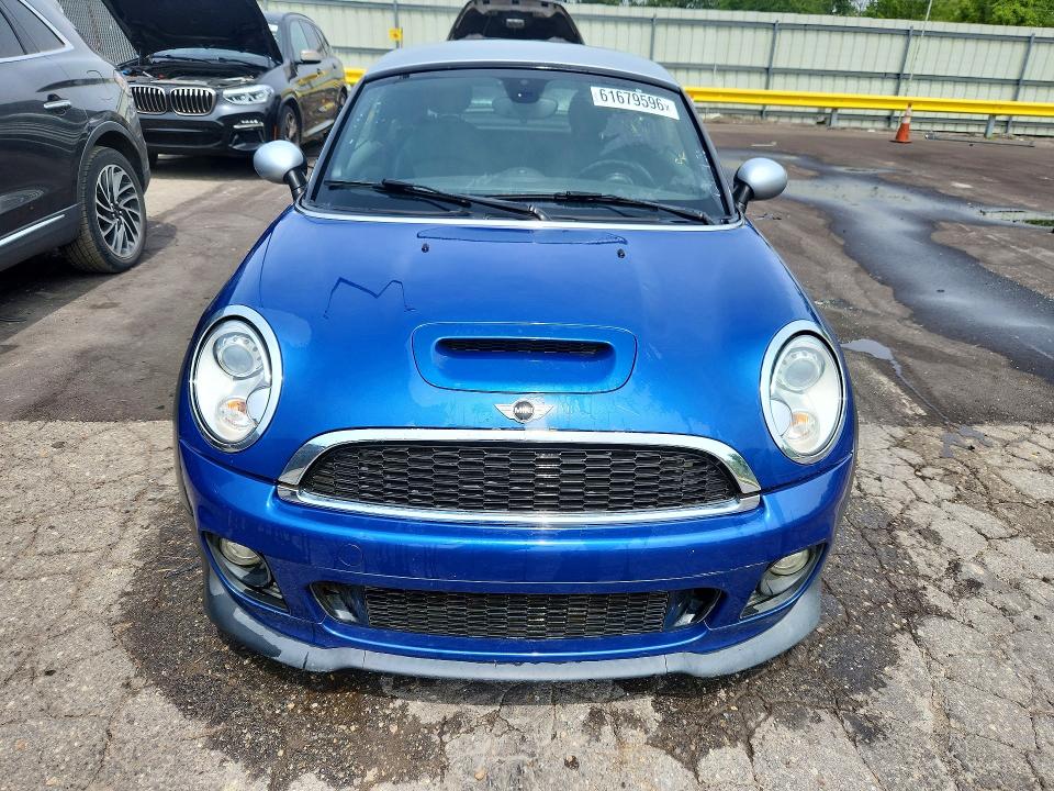2015 Mini Cooper VIN WMWSX3C58FT773204 COPART salvage auction — MINOR DENT/SCRATCHES, MS - CERTIFICATE OF TITLE, sold $1,600 on 2026-08-04 (photo 5)