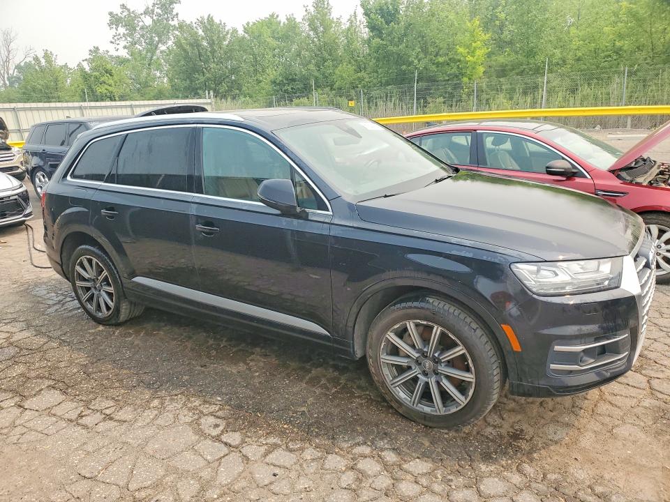 2018 Audi Q7 VIN WA1VAAF74JD005557 COPART salvage auction — MINOR DENT/SCRATCHES, Mi - Certificate Of Title, sold $1,600 on 2026-07-31 (photo 4)