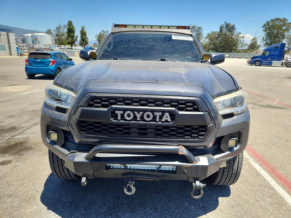 2017 Toyota Tacoma VIN 3TMAZ5CN8HM052466 COPART salvage auction — REAR END, Salvage Title, sold $14,800 on 2026-08-25 (photo 5)