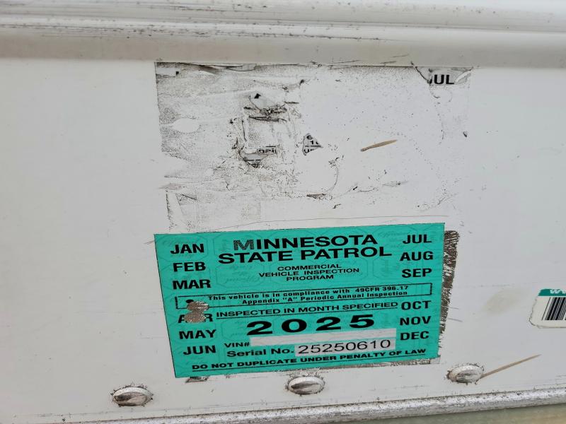 2015 Utility Vs2ra VIN 1UYVS2535FM115520 COPART salvage auction — FRONT END, KY - CERT OF TITLE-SALVAGE, sold $15 on 2026-07-30 (photo 8)