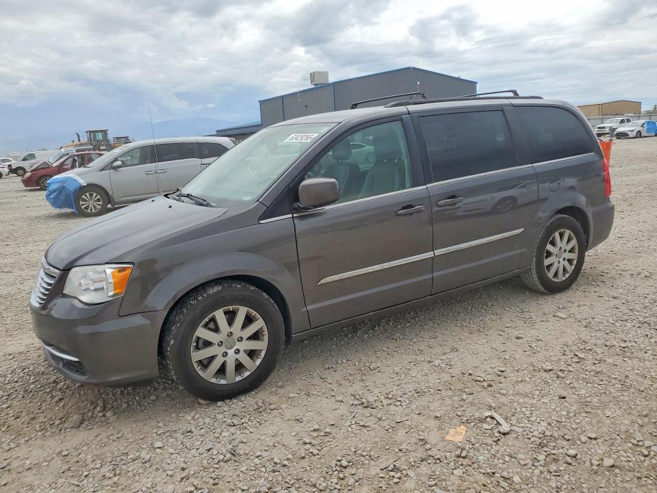 2016 Chrysler Voyager VIN 2C4RC1BG0GR187884 COPART salvage auction — MINOR DENT/SCRATCHES, Ut - Certificate Of Title, sold $1,150 on 2026-08-21 (photo 1)