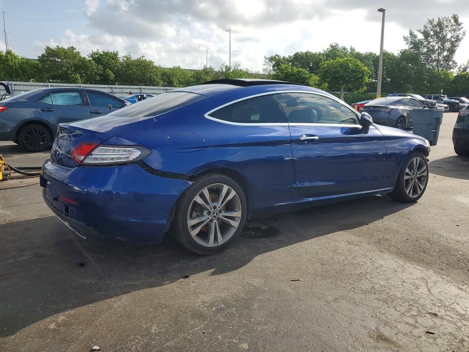 2017 Mercedes-benz C-klasse VIN WDDWJ4KB1HF331939 COPART salvage auction — FRONT END, Fl - Certificate Of Title, sold $4,950 on 2026-08-04 (photo 3)