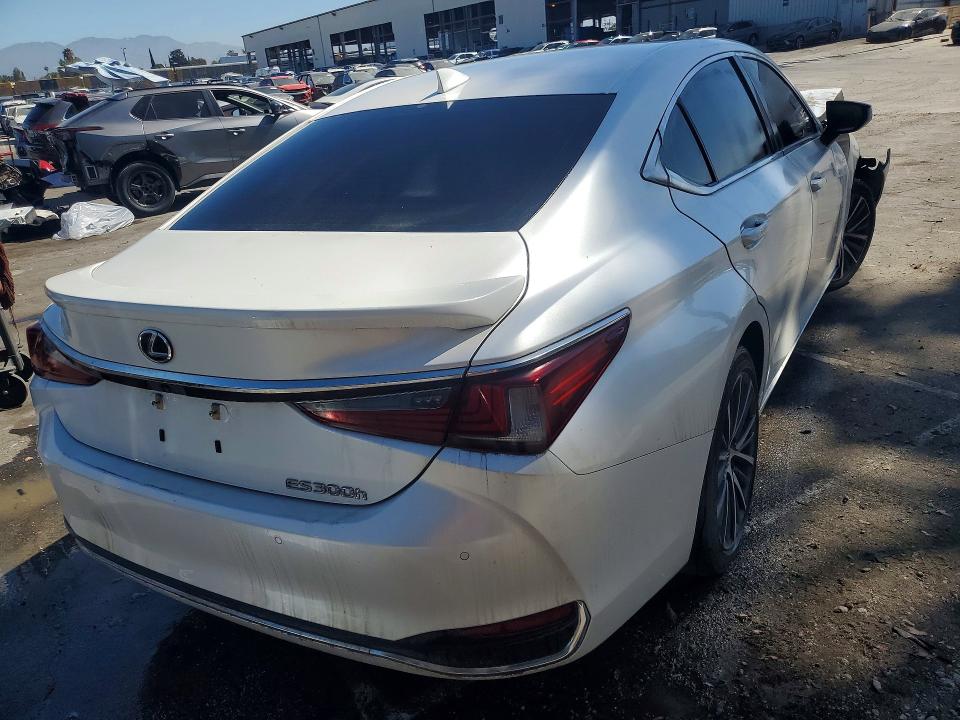 2023 Lexus Es 300h VIN 58ADA1C11PU036666 COPART salvage auction — FRONT END, Ca - Certificate Of Title, sold $12,500 on 2026-08-20 (photo 3)