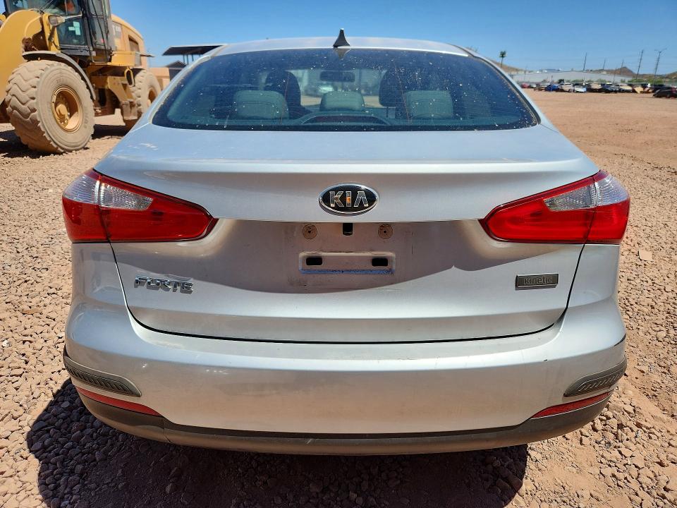 2016 Kia Forte VIN KNAFK4A68G5544187 COPART salvage auction — FRONT END, Az - Cert Of Title - Salvage, sold $2,050 on 2026-07-09 (photo 6)
