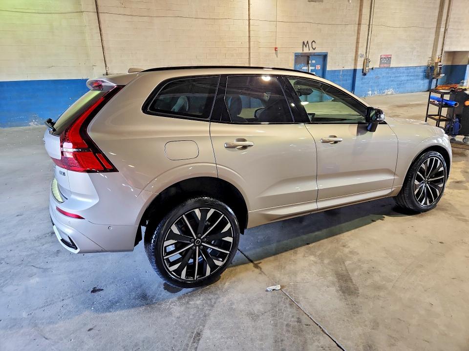 2026 Volvo Xc60 VIN YV4M12RM1T1412763 COPART salvage auction — UNDERCARRIAGE, Mi - Certificate Of Title, sold $17,200 on 2026-07-22 (photo 3)