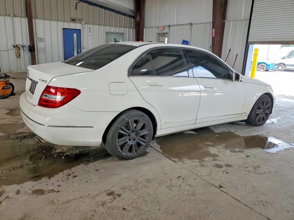 2013 Mercedes-benz C-klasse VIN WDDGF8AB0DA857789 COPART salvage auction — FRONT END, Pa - Cert Of Title, sold $525 on 2026-08-05 (photo 3)
