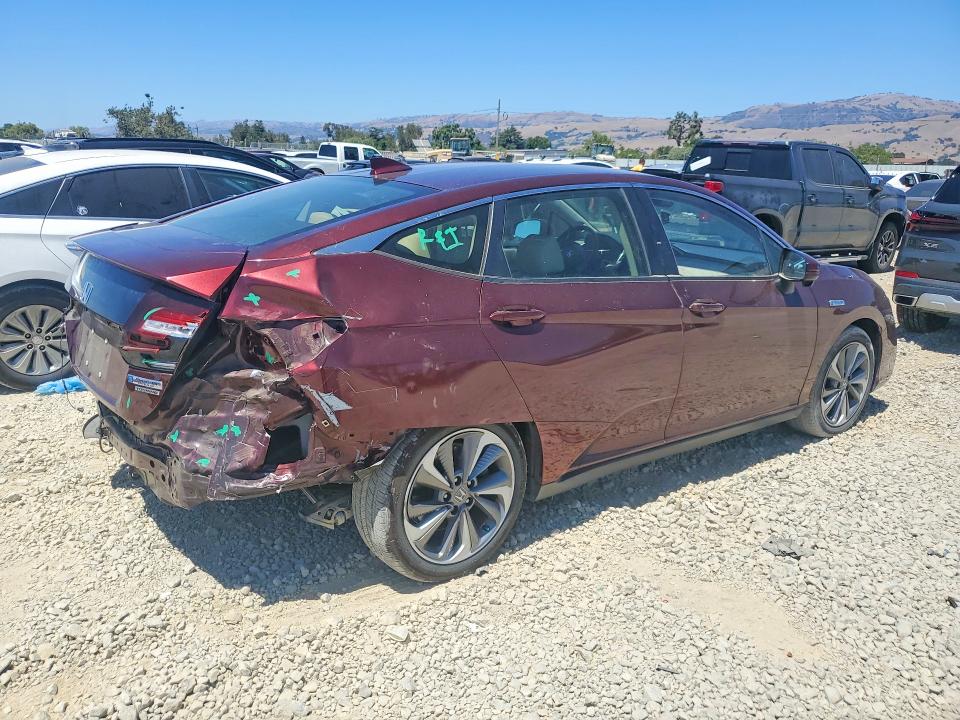 2020 Honda Clarity VIN JHMZC5F39LC000643 COPART salvage auction — REAR END, CA - SALVAGE CERTIFICATE, sold $5,300 on 2026-07-14 (photo 3)