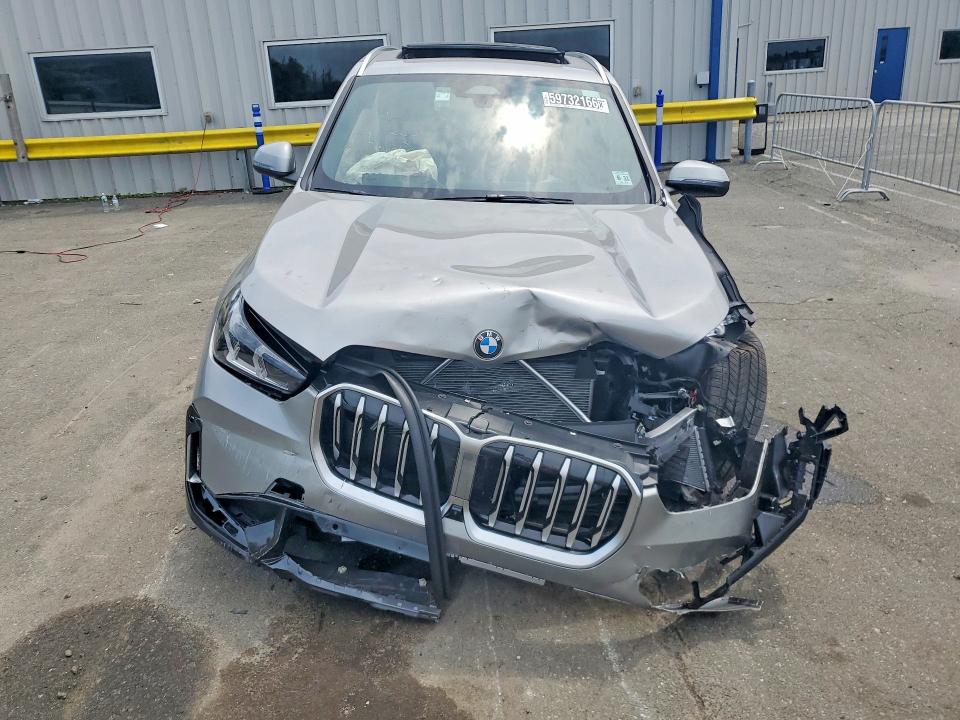 2026 BMW X1 VIN WBX73EF01T5696811 COPART salvage auction — FRONT END, Va - Non-Repairable Certificate, sold $1,200 on 2026-07-29 (photo 5)