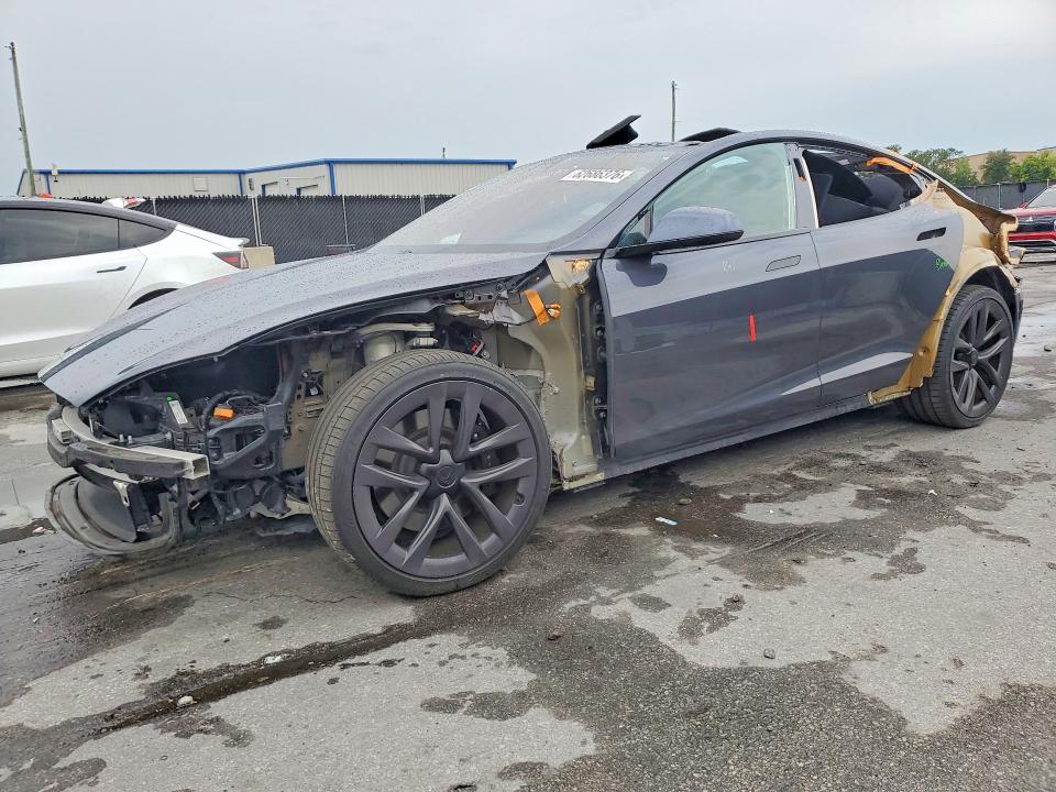 2021 Tesla Model s VIN 5YJSA1E5XMF434160 — COPART salvage auction photo