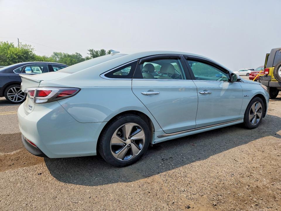 2016 Hyundai Sonata VIN KMHE34L19GA017405 COPART salvage auction — UNDERCARRIAGE, Pa - Certificate Of Salvage, sold $950 on 2026-07-24 (photo 3)
